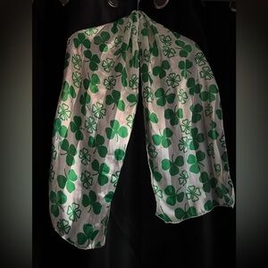 Green Clover Scarf